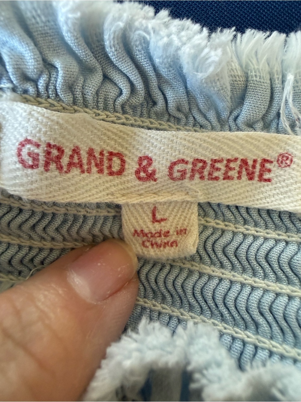 grand & greene Light Blue Embroidered Floral Smocked Top blouse size large - Picture 9 of 10